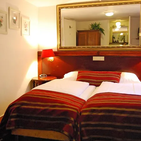 Ξενοδοχείο House 3*