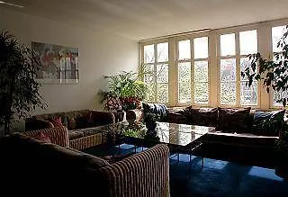 House Hotel