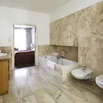 House Hotel 3*