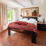 Hotel House 3*