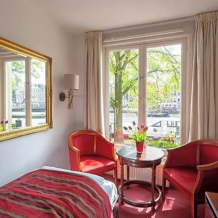 Hotell House 3*