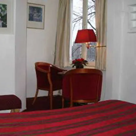 House 3*