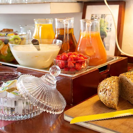 Hotel House 3*