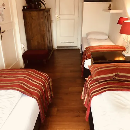 House 3* أمستردام