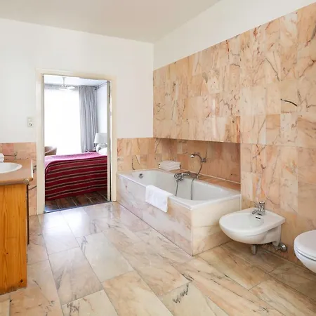 House Hotel 3*