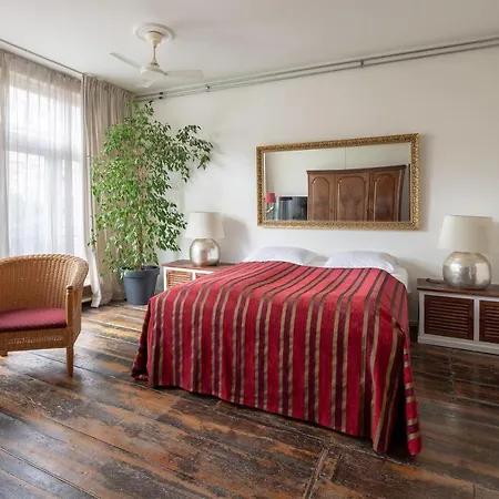 House 3* أمستردام